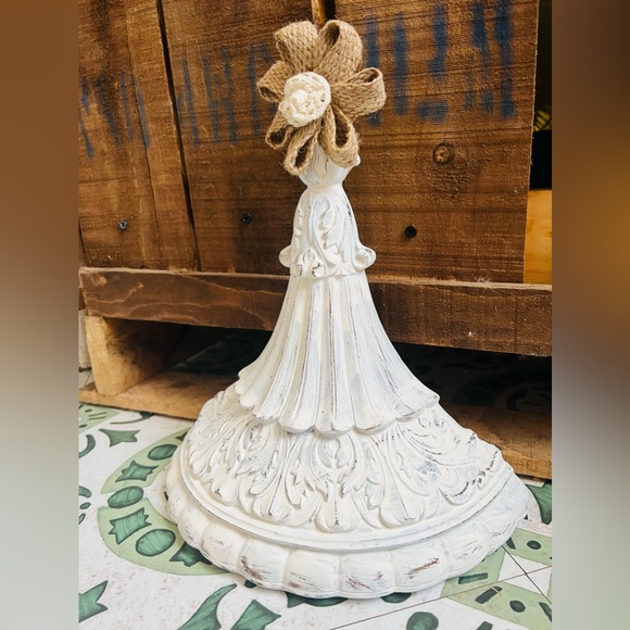 Upcycled Tabletop Christmas Tree - Picture 2 of 3